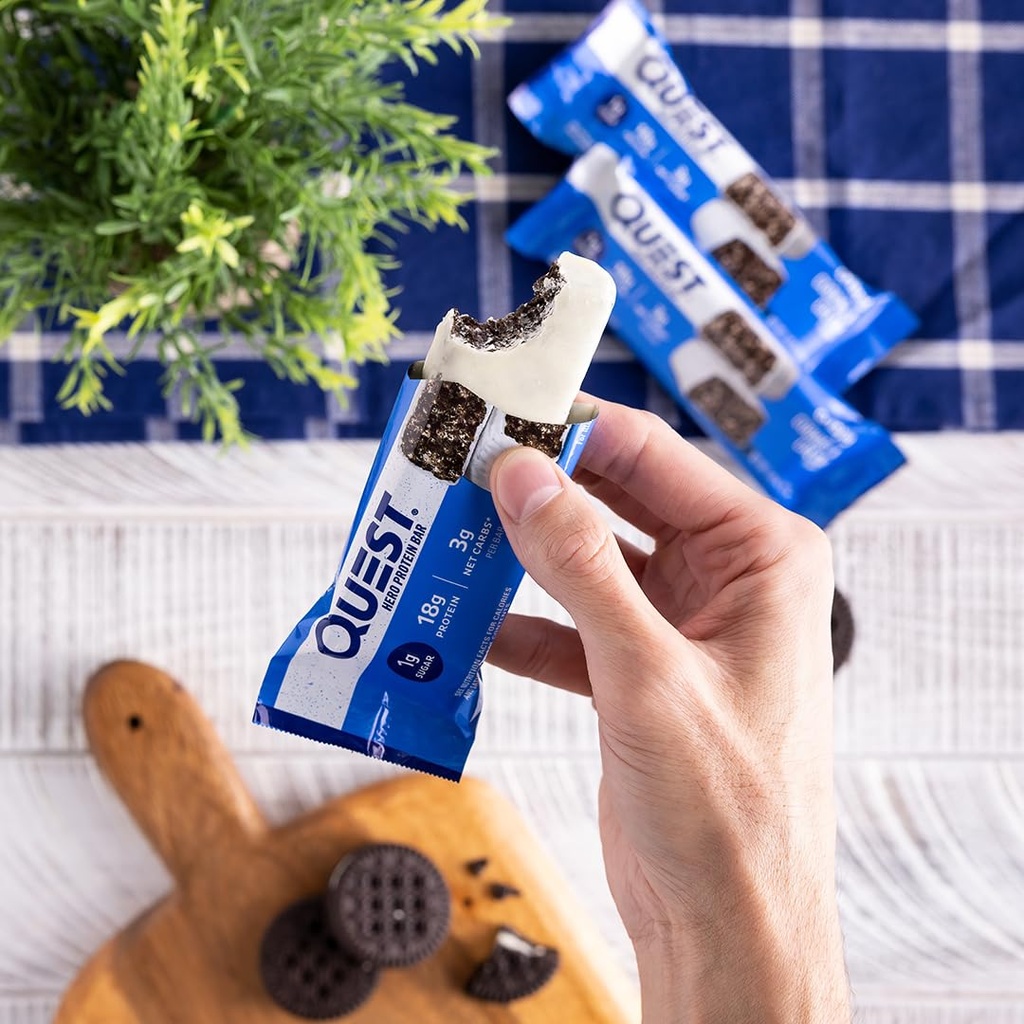quest-nutrition-crispy-cookies-cream-her-4.jpg