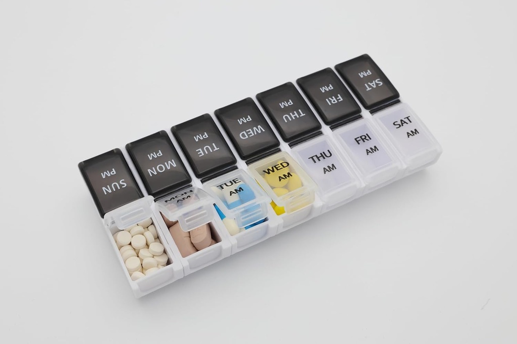 7-day-weekly-pill-am-pm-organizer-shyste-3.jpg